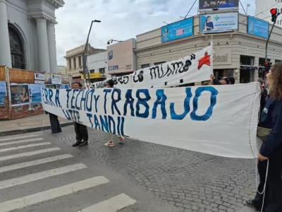 Protesta de la UTEP contra la eliminaci&oacute;n del Salario Social Complementario