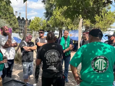 ATE exige a la Legislatura aprobar el proyecto del SUTNA para sostener la producci&oacute;n en FATE