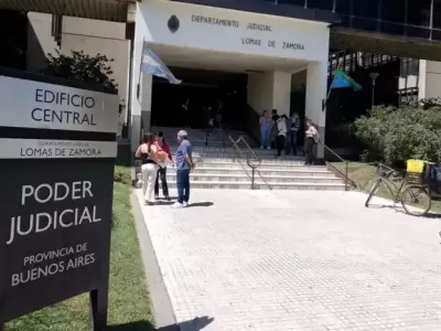 Indemnizan a una mujer tras secuestrarle el auto por error y acusarla injustamente