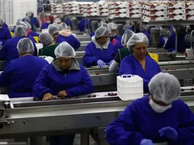 Fuerte deterioro del empleo: suben la desocupaci&oacute;n y la informalidad en la era Milei