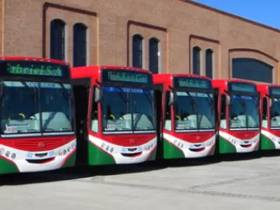 La UTA interrumpe el transporte p&uacute;blico este mi&eacute;rcoles en apoyo al reclamo contra la reforma laboral