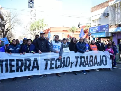 Organizaciones sociales, sindicales y de izquierda marchan contra el ajuste de Milei