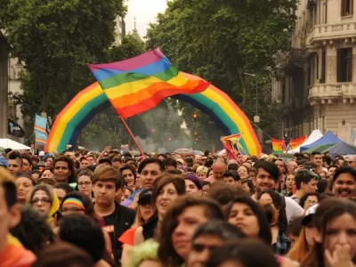 El 32% de las personas LGBTIQ+ han sido descartadas de una b&uacute;squeda laboral por su identidad sexual