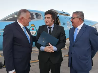La niebla obligó a Milei a suspender su vuelo a Tucumán