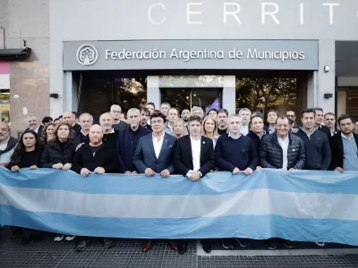 Kicillof endurece reclamo a Naci&oacute;n por fondos del SAE y advierte impacto en comedores escolares