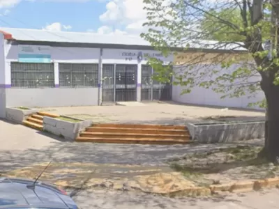 Alumnos se descompensaron tras percibirse un fuerte olor similar al gas en una escuela de Ezpeleta
