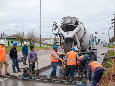 Avanzan las obras de reparaci&oacute;n integral en la Avenida Almirante Brown