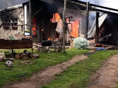Un incendio destruy&oacute; una casa en Fort&iacute;n Tiburcio