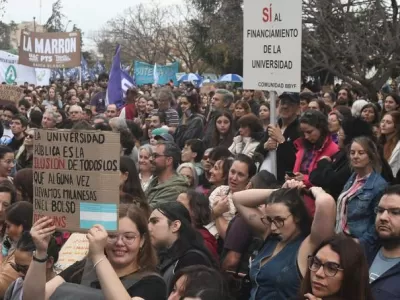 Convocan a una nueva marcha universitaria en defensa de la educaci&oacute;n p&uacute;blica