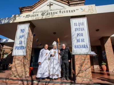 Carlos Balor y Monse&ntilde;or Tissera en la celebraci&oacute;n por San Cayetano