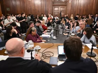 Legislatura porte&ntilde;a: debate por el Presupuesto 2027, agenda europea y distinci&oacute;n a Santomauro