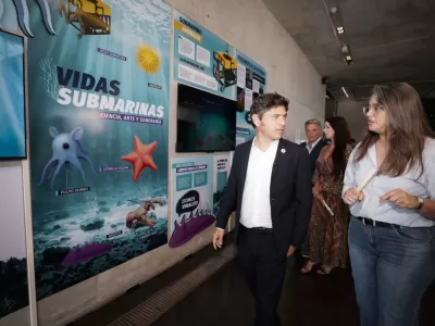 Kicillof recorri&oacute; en Mar del Plata la muestra sobre la hist&oacute;rica expedici&oacute;n cient&iacute;fica del CONICET