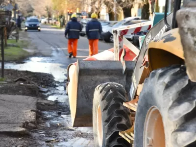 Nuevo asfalto y obra hidráulica en Gonnet
