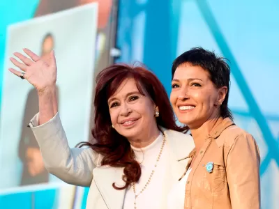 “Vale más el amor del pueblo”: Mayra Mendoza defendió a Cristina Kirchner y llamó a movilizarse