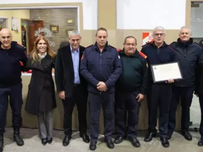 Ferraresi particip&oacute; del 41&deg; aniversario de los Bomberos Voluntarios de Dock Sud