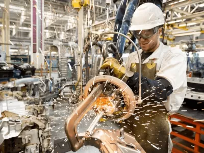 La industria utiliz&oacute; el 58,5% de su capacidad instalada en agosto y registr&oacute; una nueva ca&iacute;da interanual