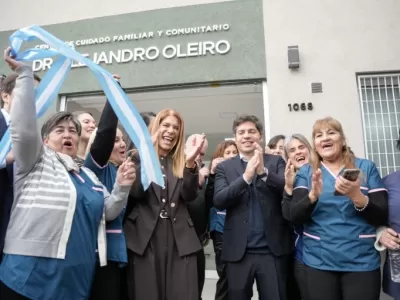 Axel Kicillof y Magdalena Sierra inauguraron un Centro de Cuidado Familiar y Comunitario en Gerli