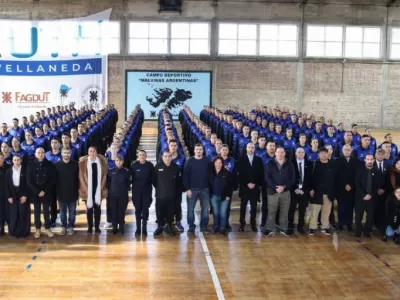 Cadetes de la Polic&iacute;a Municipal juraron lealtad a la Bandera Nacional