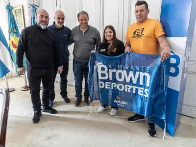 El municipio acompaña a una joven deportista que triunfa en el mundo del karting