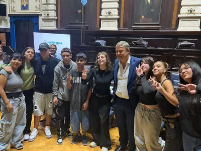 Estudiantes realizan visitas educativas a la Rep&uacute;blica de los Ni&ntilde;os y la Legislatura Bonaerense