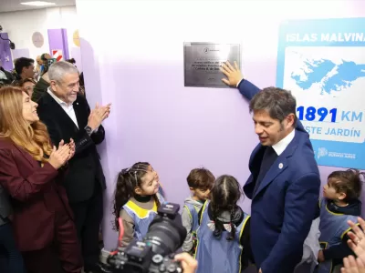Axel Kicillof y Jorge Ferraresi inauguraron un nuevo jard&iacute;n de infantes en Villa Dom&iacute;nico