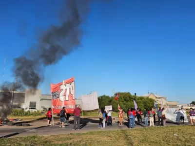 Paro nacional: sectores de izquierda realizan corte en la Ruta 3 y convocan a movilizarse en Plaza Rivadavia