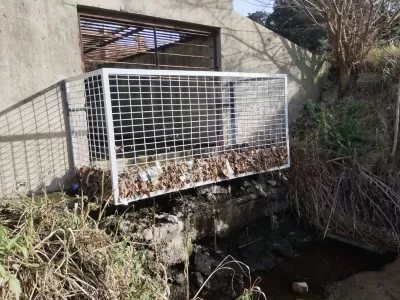 El Municipio coloc&oacute; barreras de contenci&oacute;n en los desag&uuml;es pluviales