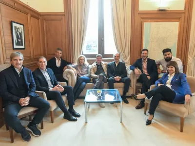 La mesa pol&iacute;tica se reuni&oacute; para ordenar la agenda en el Congreso