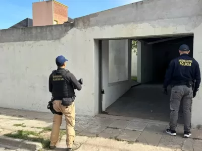 Detienen a dos j&oacute;venes venta de estupefacientes en dos barrios de la ciudad