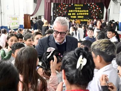 En el marco 240° aniversario de la EP N° 2, Julio Zamora ratificó el compromiso con la educación pública