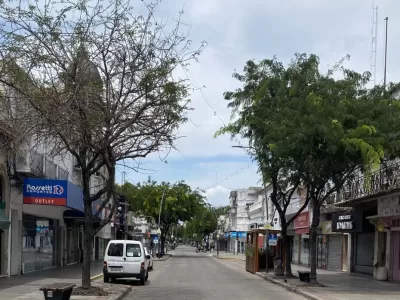 Raid delictivo en moto: rob&oacute; en dos comercios, pero fue detenido tras una persecuci&oacute;n