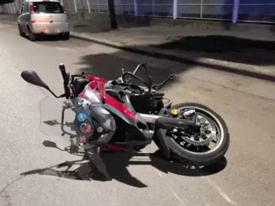 Motociclista sufri&oacute; graves lesiones tras chocar con un autom&oacute;vil en el barrio Palos Verdes