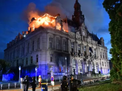 Francia: 1.800 detenidos y m&aacute;s de 500 polic&iacute;as heridos en una jornada brutal