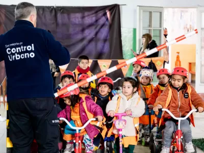 Jornada de Educaci&oacute;n Vial en el Jard&iacute;n Municipal Sue&ntilde;os y Sonrisas