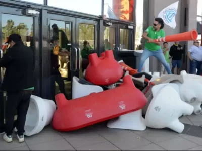 Tras los incidentes en el shopping, el director llam&oacute; a dejar atr&aacute;s el conflicto y priorizar el di&aacute;logo