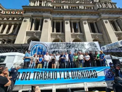 La CGT se moviliz&oacute; a Tribunales y pidi&oacute; declarar inconstitucional la reforma laboral