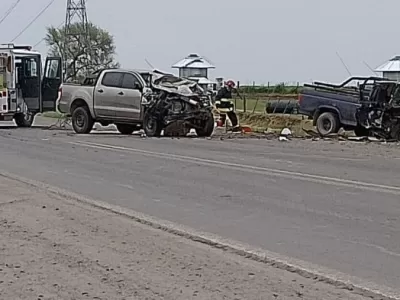 Choque  en RN226, termino con dos personas trasladadas al Hospital Santamarina