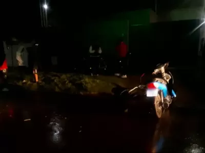 Conductor alcoholizado atropell&oacute; a una mujer y sus hijos, huy&oacute; y luego regres&oacute; al lugar