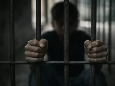 Promulgan el nuevo R&eacute;gimen Penal Juvenil: baja la edad de imputabilidad a 14 a&ntilde;os y prioriza la reinserci&oacute;n social