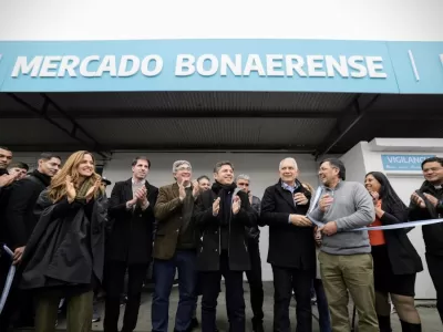 Kicillof inauguró un Mercado Bonaerense y puso en funcionamiento el primer Centro de Energías Renovables