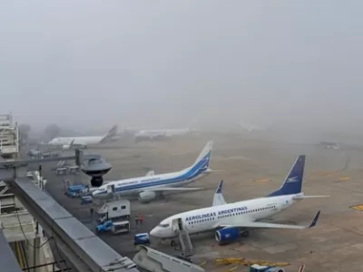 Cancelan todos los vuelos por la intensa niebla