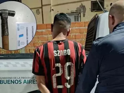 Atac&oacute; a golpes a su pareja y a su hijo, los retuvo y amenaz&oacute; con un martillo