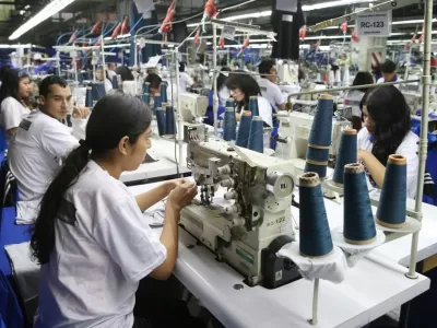 Las importaciones ya cubren el 70% y la producci&oacute;n profundiza su ca&iacute;da