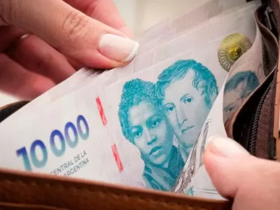 El 87% de los trabajadores asegura que su sueldo no alcanza para cubrir necesidades b&aacute;sicas