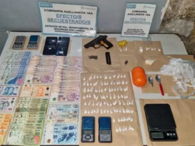 Detuvieron a una mujer con m&aacute;s de 100 dosis de coca&iacute;na listas para la venta